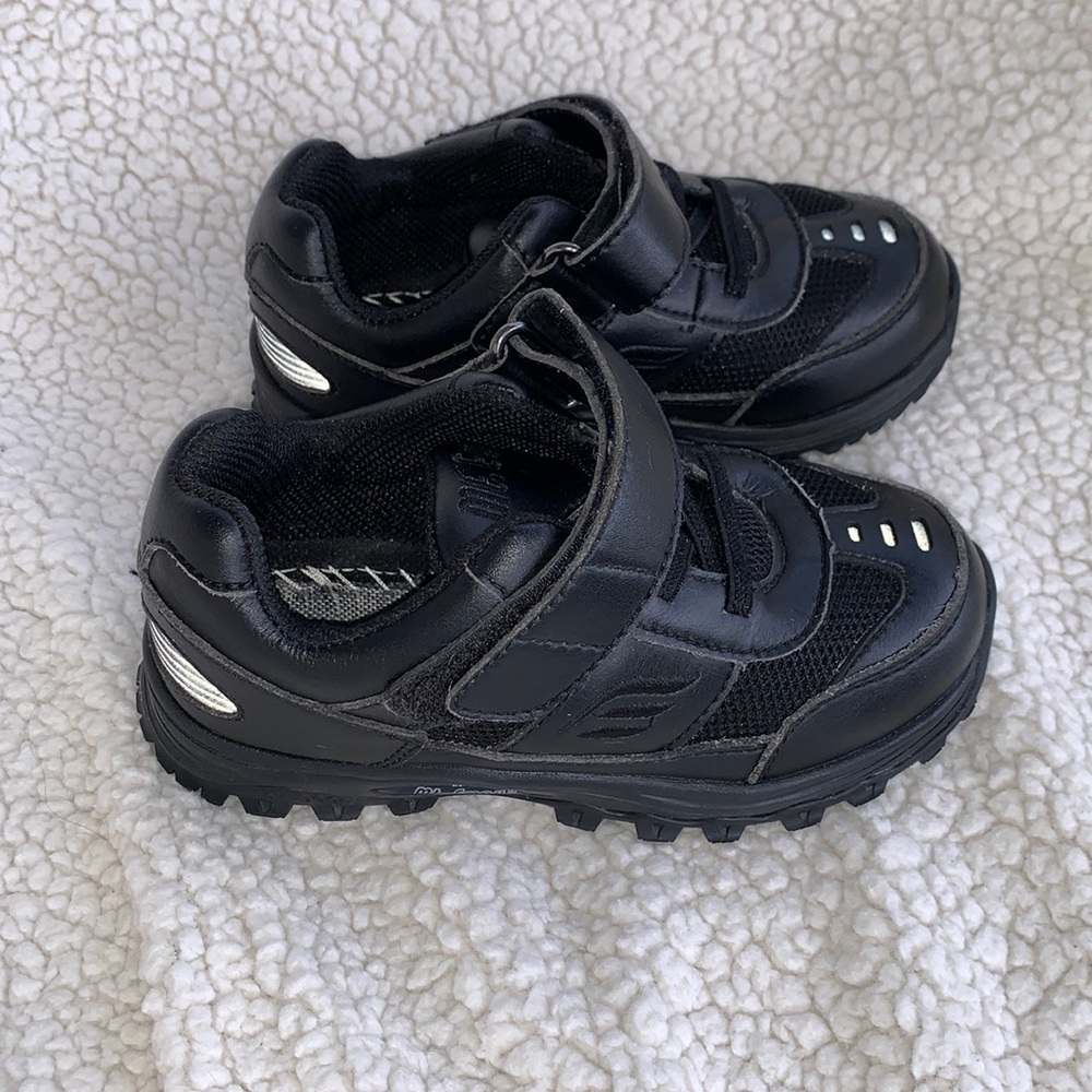 Mt. Emey Boy Shoes Sz T10